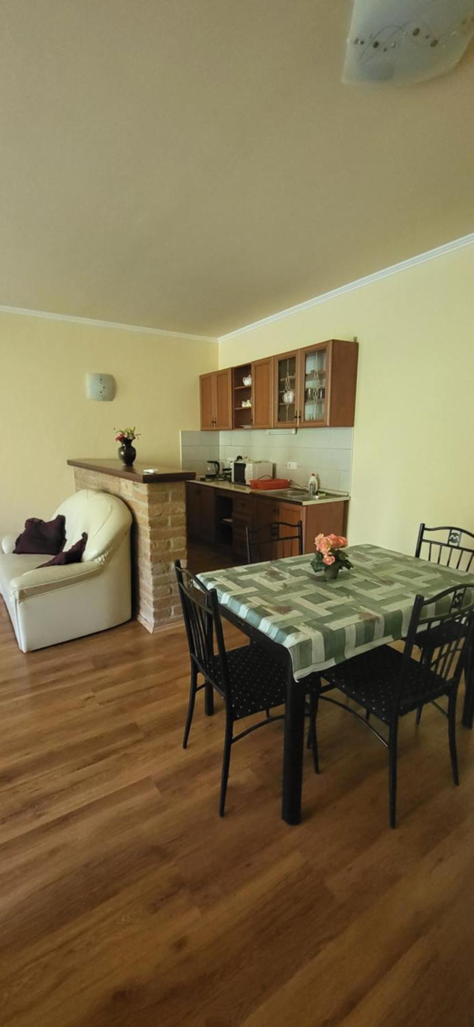 Bastya Apartmanhaz Sárvár 外观 照片