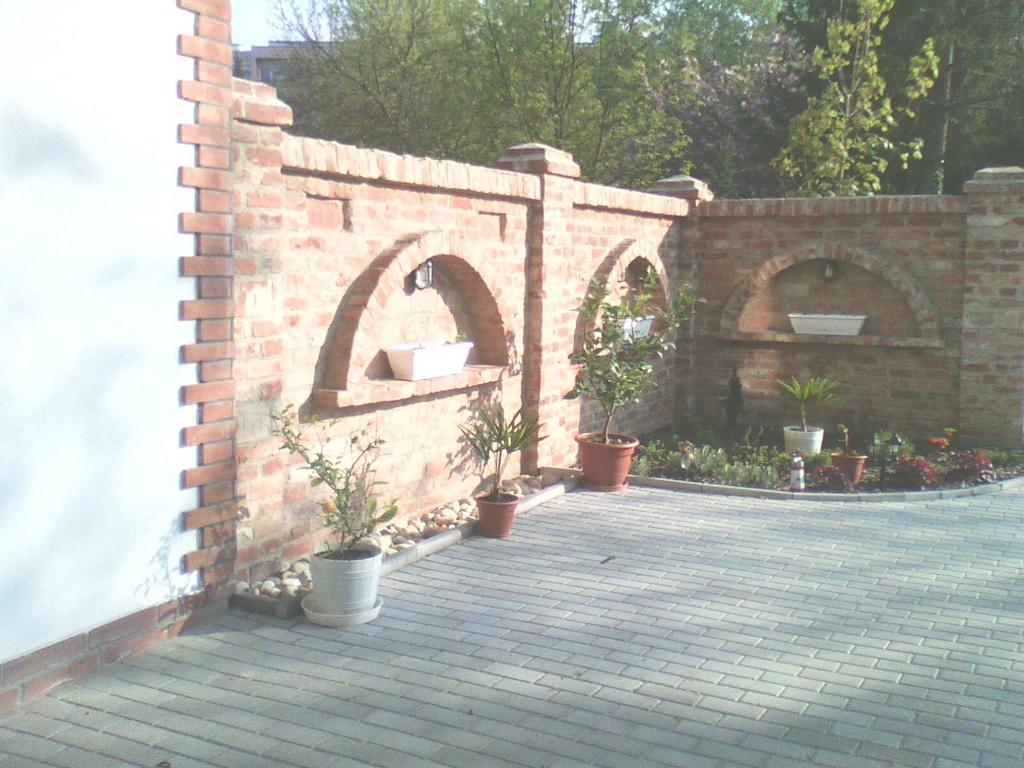 Bastya Apartmanhaz Sárvár 外观 照片