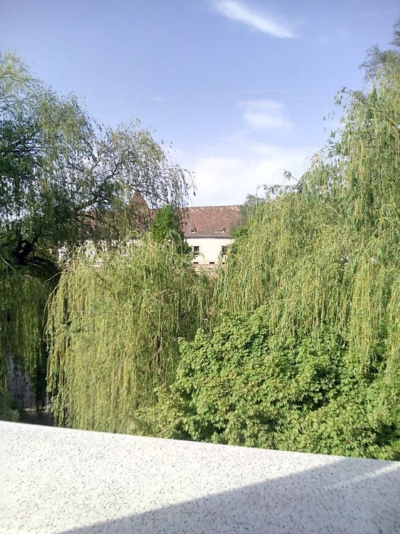 Bastya Apartmanhaz Sárvár 外观 照片